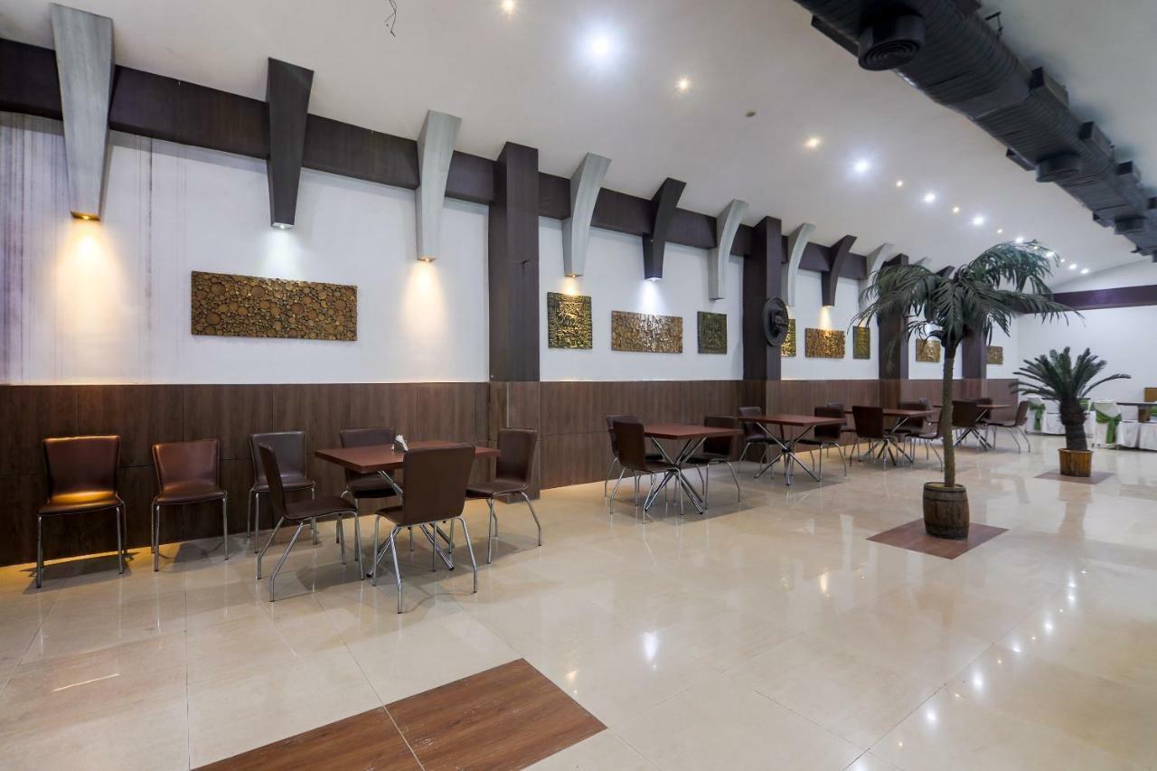 Oyo 36006 Eastern Retreat Hotel Nunmati Екстериор снимка